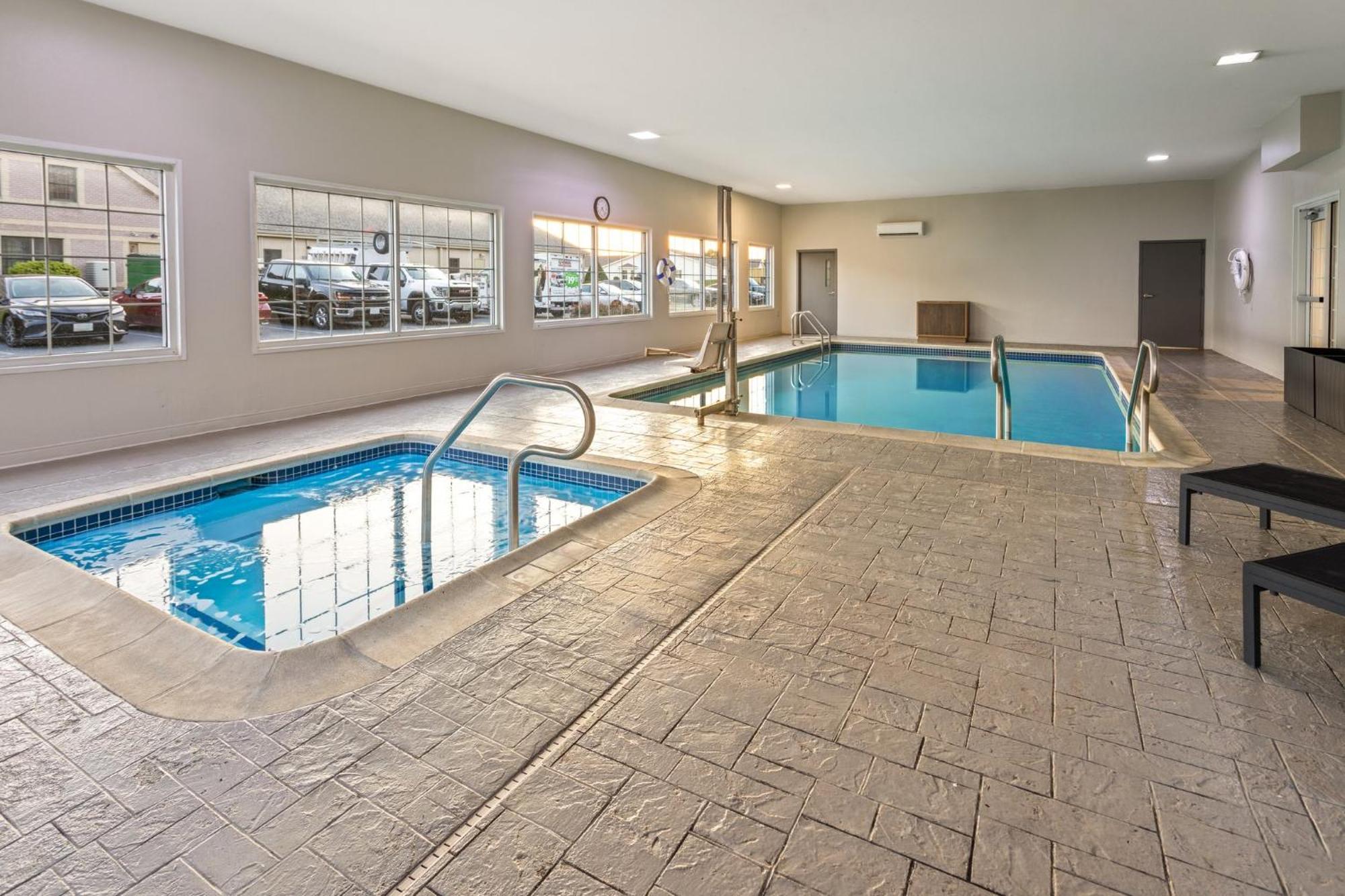 Hotel Candlewood By Ihg 2*
